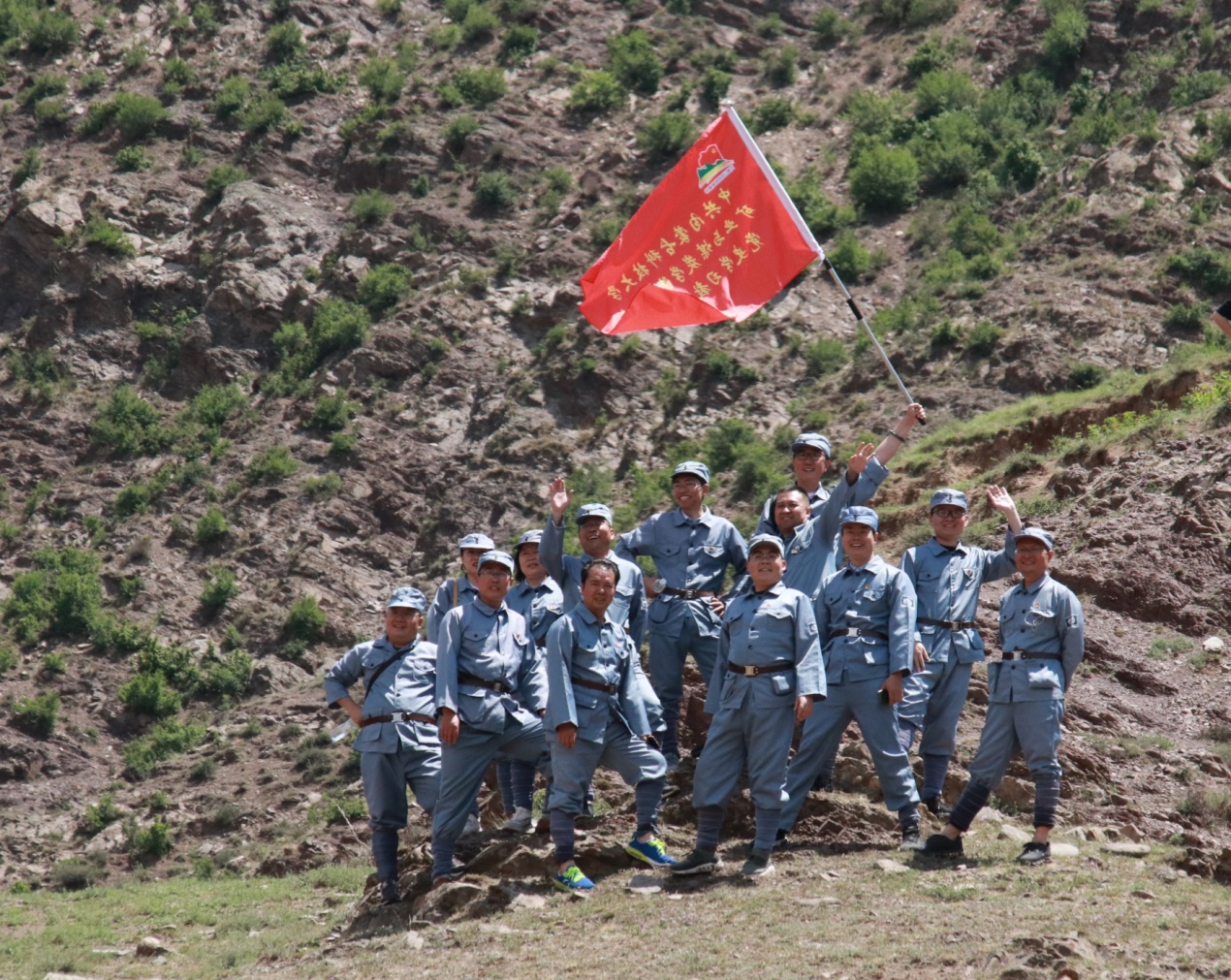 说明: C:\Users\ywl\Desktop\大青山党性教育\IMG_6837_看图王.jpg